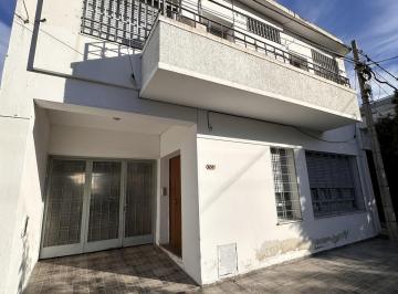 Casa · 297m² · 7 Ambientes · 2 Cocheras · Venta Casa en Calle Calderón de La Barca 651, Barrio Alta Córdoba, Córdoba