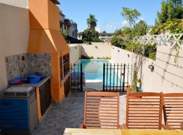 Departamento · 128m² · 4 Ambientes · 2 Cocheras · Lindisimo Duplex en Olivos a Nuevo! con Pileta 3 Dorm, Cochera Descubierta
