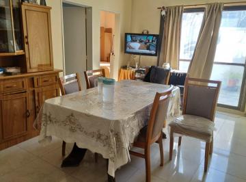 COMEDOR DIARIO · PH de 3 Ambientes con Cochera y Patio