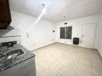 DVL-DVL-563_2 · Alquiler de Departamento Dos Ambientes con Cochera y Patio, Moron