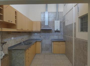 Casa · 100m² · 5 Ambientes · 1 Cochera · Vende. Financiacion. Garibaldi Al 3468 - 1