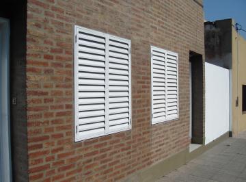 Casa de 3 ambientes, Córdoba · Duplex en Cmplejo Cerrado S/ Colombres 795. Esq. Brandsen. 2 Dorm.