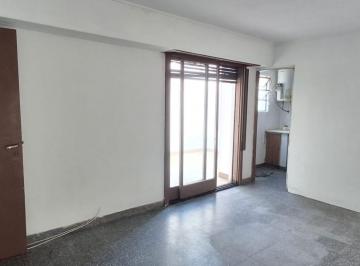 Departamento · 37m² · 2 Ambientes · PH en Barrio Norte
