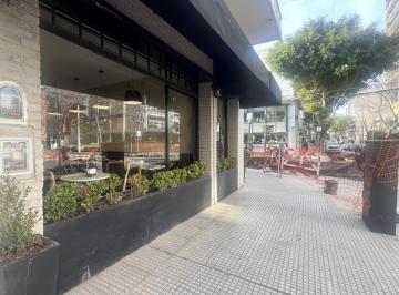 Local comercial · 24m² · Ideal Local en Pleno Centro de Martínez, a m de La Estación y La Av Santa Fe.