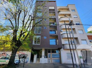 Departamento · 80m² · 4 Ambientes · 1 Cochera · Departamento en Alquiler 2 Dorm. C/cochera