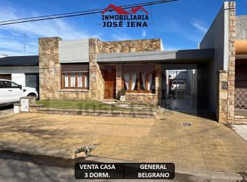 Casa en Venta de 5 ambientes  · Casa 3 Dorm. + Escritorio. - Calle Rodriguez Peña E/ Guido y Güemes. Zona Centro