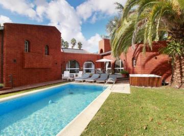 Casa · 298m² · 6 Ambientes · 3 Cocheras · Venta Casa Country Club El Paraiso Fin o Permuta