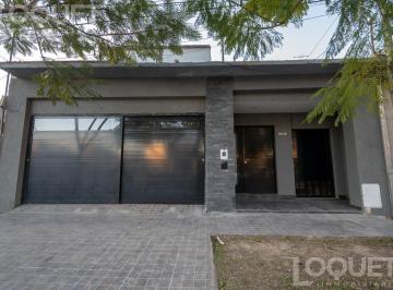 Casa · 200m² · 5 Ambientes · 2 Cocheras · Casa en Santa Fe