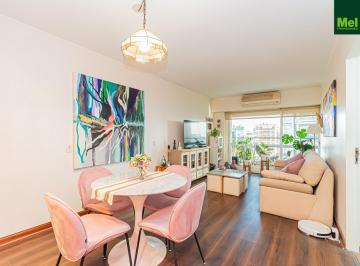Departamento · 95m² · 4 Ambientes · 1 Cochera · Excelente 4 Ambientes Muy Luminoso Al Frente.