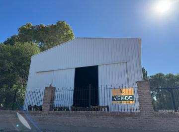 Local comercial · 432m² · 1 Ambiente · Galpon en Venta en Centenario Frente a Ruta 7