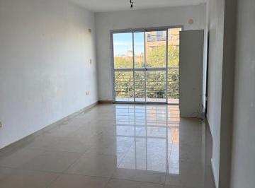 Departamento · 28m² · 1 Ambiente · Departamento en Alquiiler! Monoambiente con Balcon Al Frente