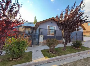 Casa de 6 ambientes, Esquel · Casas en Terreno de 470 m² en Barrio Arco