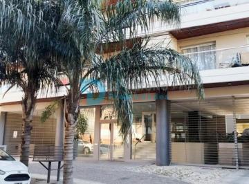 Departamento · 70m² · 3 Ambientes · 1 Cochera · Impecable Departamento en Venta