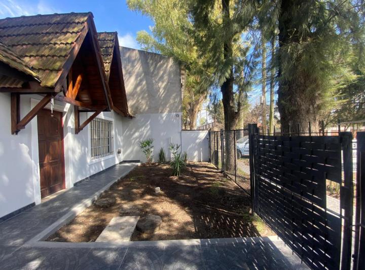 Casa · 100m² · 3 Dormitorios · 3 Cocheras
