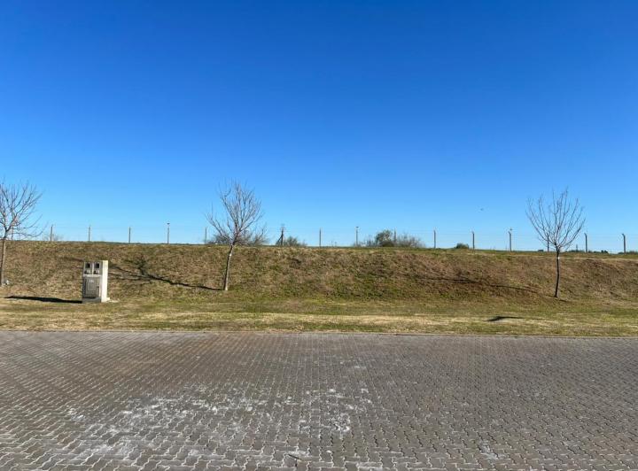 Terreno · 600m²
