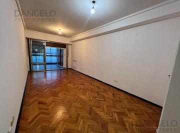 Departamento · 30m² · 1 Ambiente · Monoamb Dividido - Luminoso Piso 8 - Placard - Termotanque
