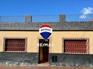 Casa · 130m² · 3 Ambientes · Casa 5 Dorm. Venta Zona Macrocentro
