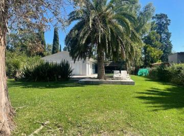Quinta vacacional · 1018m² · 3 Dormitorios · Quinta 4 Ambientes Pileta Exaltacion de La Cruz