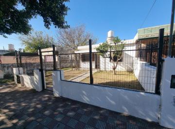 Casa · 80m² · 4 Ambientes · Venta Casa Marques Sobremonte 2 Dorm Apto Credito