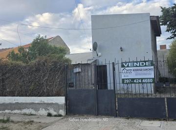 Casa · 5 Ambientes · 3 Cocheras · Casa + Departamentos B ° Pueyrredon