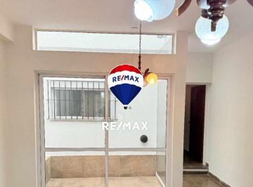 Casa · 110m² · 4 Ambientes · Casa 2 Dorm Alquiler Macrocentro Apta Profesional