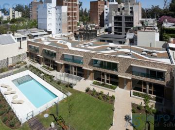 Casa · 114m² · 3 Ambientes · 20 Cocheras · Edificio Bruna - Duplex con Patio y Parrillero Privado