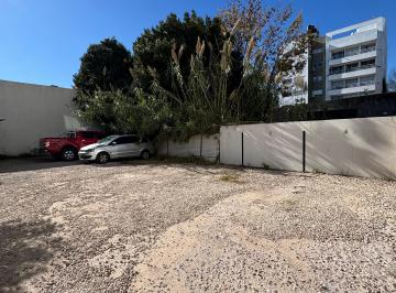 Garage , La Plata · Cochera en Venta