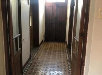 Casa · 149m² · 4 Ambientes · Casa Antigua en Venta!