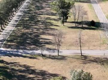 Terreno , Berazategui · Lote Central en Barrios Los Cedros – El Pato