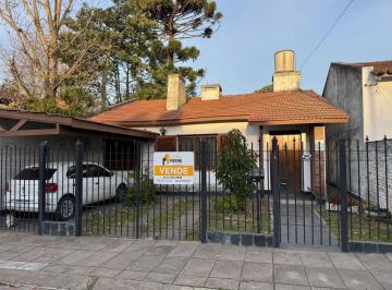 Casa de 4 ambientes, San Miguel · Casa en Venta en Bella Vista