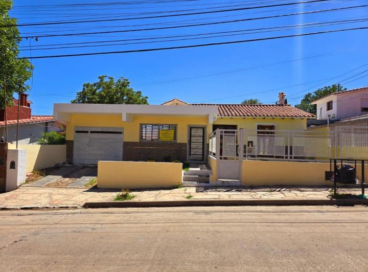Casa · 120m² · 7 Ambientes · 2 Cocheras