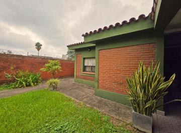 Casa · 360m² · 3 Dormitorios · 2 Cocheras · Casa en Zona de Roca y Adolfo de La Vega