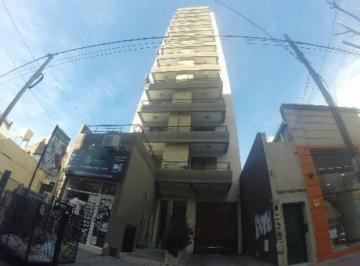 Garage · 5m² · Cochera Fija en Alquiler Ubicado en Lanús Oeste, Lanús, G. B. a. Zona Sur