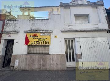 Local comercial · 130m² · 4 Ambientes · 1 Cochera · Centro de Lanus Este, Apto Uso Comercial, Profesional Ó Vivienda!