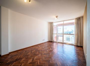 Departamento · 51m² · 3 Ambientes · Apto Crédito - Centro, Bellísimo Departamento de 2 Dorm. con Escritura. Apto Profesional.