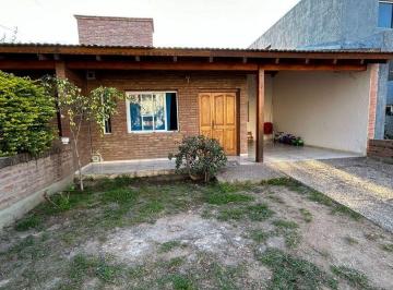 Casa · 120m² · 4 Ambientes · 1 Cochera · Casa 3 Dorm. en Nuevo Jardines del Boulevard