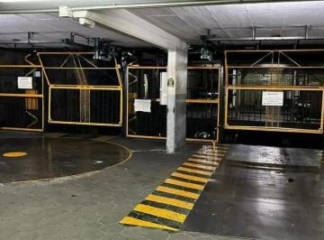 Garage , San Nicolás · Cochera en Maipú 222 – Seguridad y Ubicación Privilegiada en El Centro