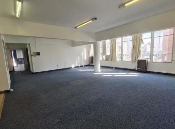 Oficina comercial · 143m² · 2 Ambientes · Oficina en Alquiler