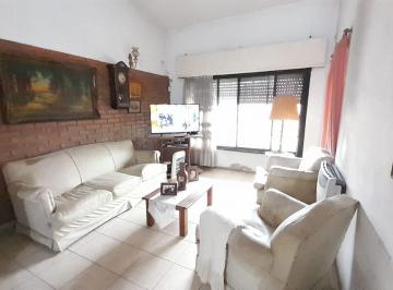 Casa de 7 ambientes, Villa Carlos Paz · Casa en Venta 3 Dorm., Patio. B° Fantasio, Villa Carlos Paz.