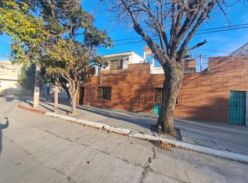 Casa · 187m² · 4 Ambientes · 1 Cochera · Casa en Venta Barrio Alta Córdoba 3 Dorm.