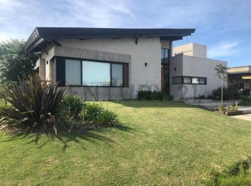 Casa · 170m² · 3 Ambientes · Casa en Venta Barrio Santa Rita Canning - San Vicente
