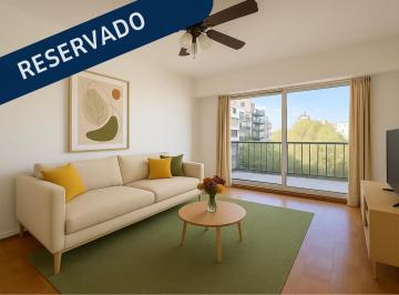 Departamento · 33m² · 2 Ambientes · 2 Ambientes en Esquina con Balcón Baulera. Parque Rivadavia