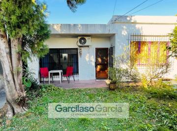 Casa · 67m² · 4 Ambientes · Casa en Venta en Morón, G. B. a. Zona Oeste, Argentina