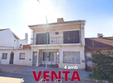 PH · 113m² · 3 Dormitorios · 1 Cochera · Venta PH 4 Amb Al Frente con Cochera, Quincho y Terraza Retasado