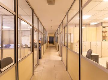 Oficina comercial · 1200m² · 7 Ambientes · Oficina en Villa Lynch