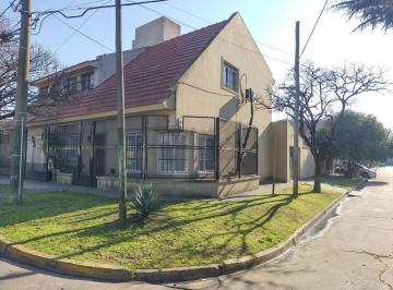 Casa · 102m² · 3 Ambientes · 2 Cocheras · Casa Dúplex en Venta en Llavallol, Lomas de Zamora, G. B. a. Zona Sur