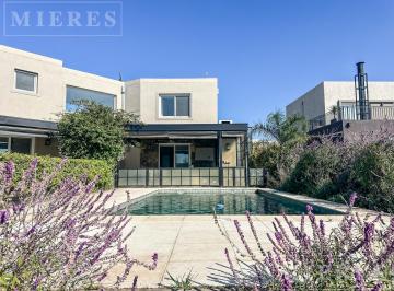 Casa · 325m² · 4 Ambientes · 2 Cocheras · Casa en Venta Sobre Lote a La Laguna en El Cantón Barrio Islas