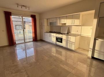 Departamento · 48m² · 3 Ambientes · 1 Cochera · Departamento de Categoría en Pleno Centro de Monte Grande