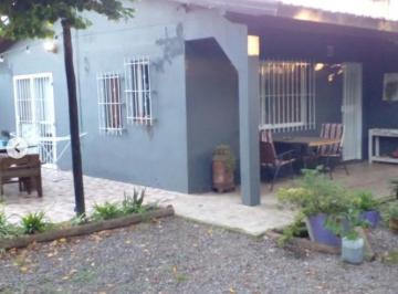 Casa de 3 ambientes, Berazategui · Casa en Venta - 3 Ambientes con Quincho El Pato.