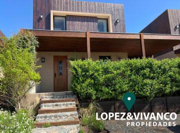 Casa de 4 ambientes, Pilar · Venta Casa en Pilar. Townhouse en Estancias del Pilar.
